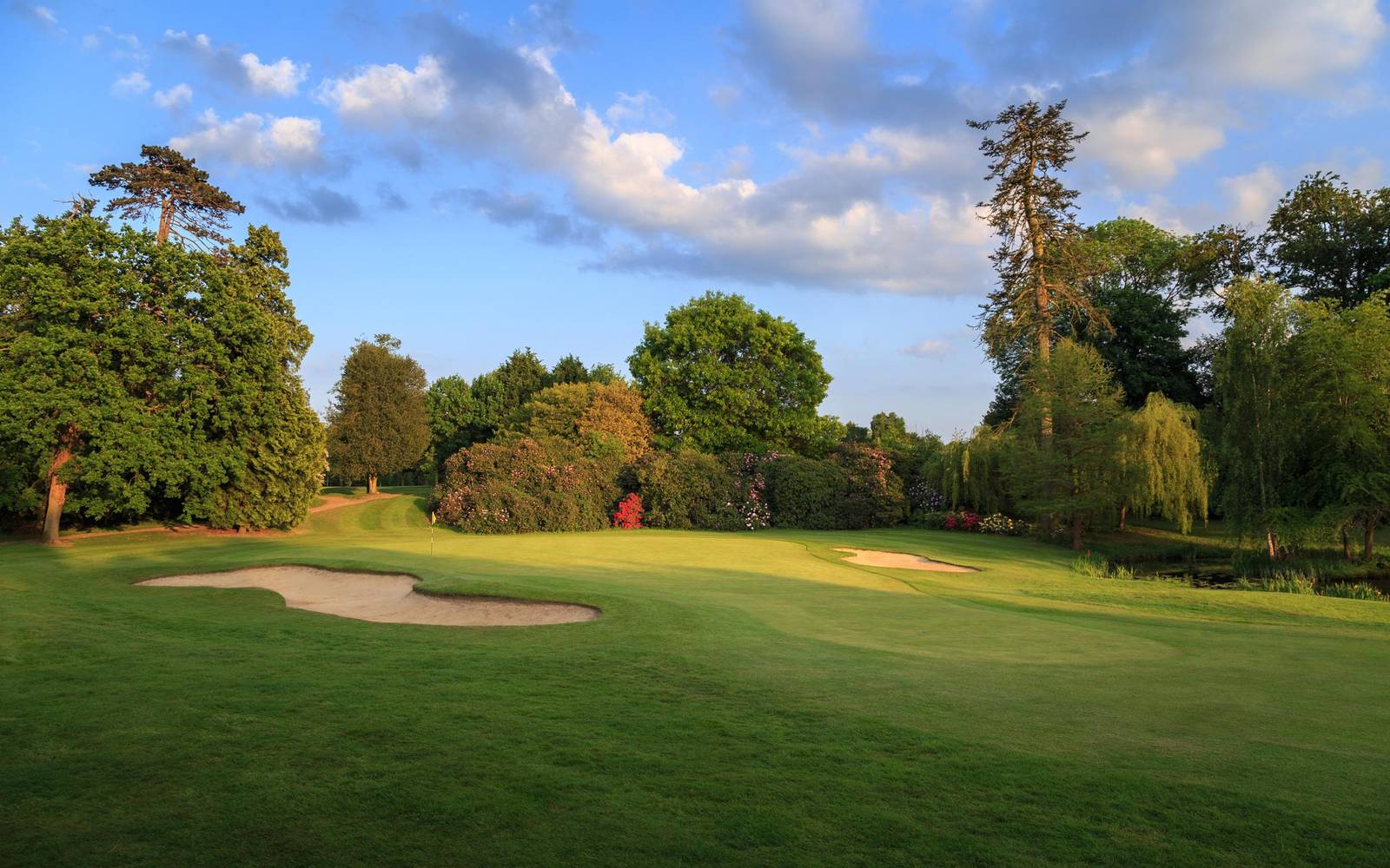 Worcester Golf & Country Club Hotels Near Golf Courses