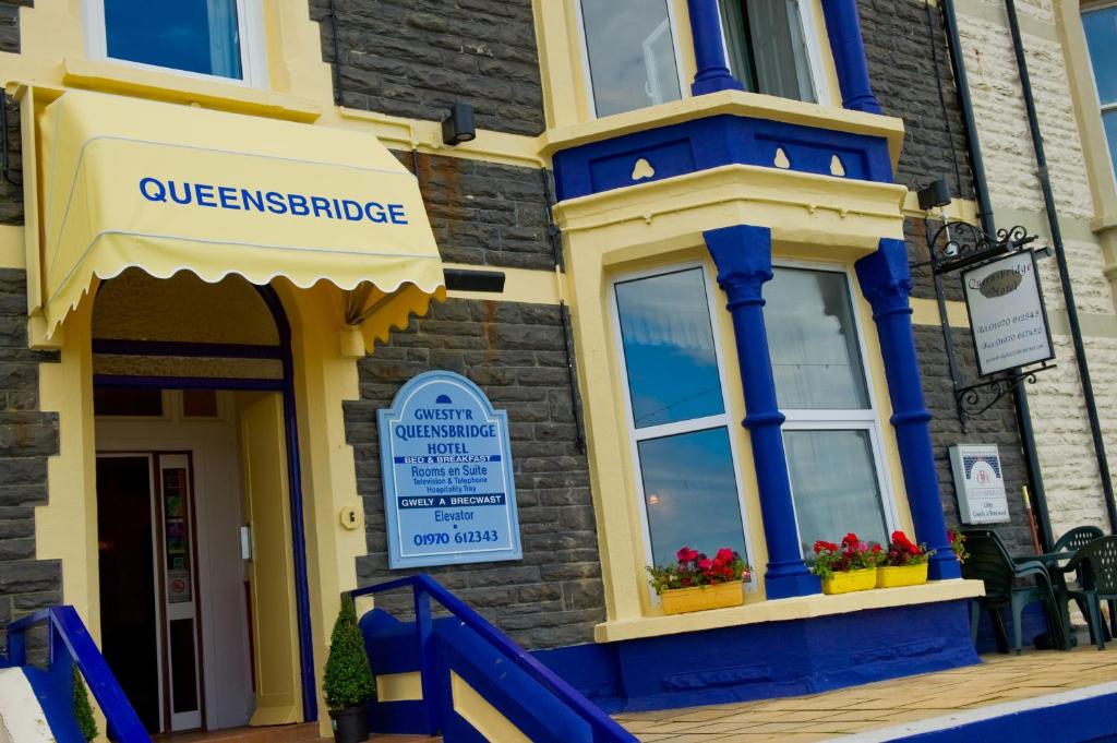 Queensbridge Hotel Ceredigion