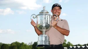 Schauffele wins first major at US PGA Championship